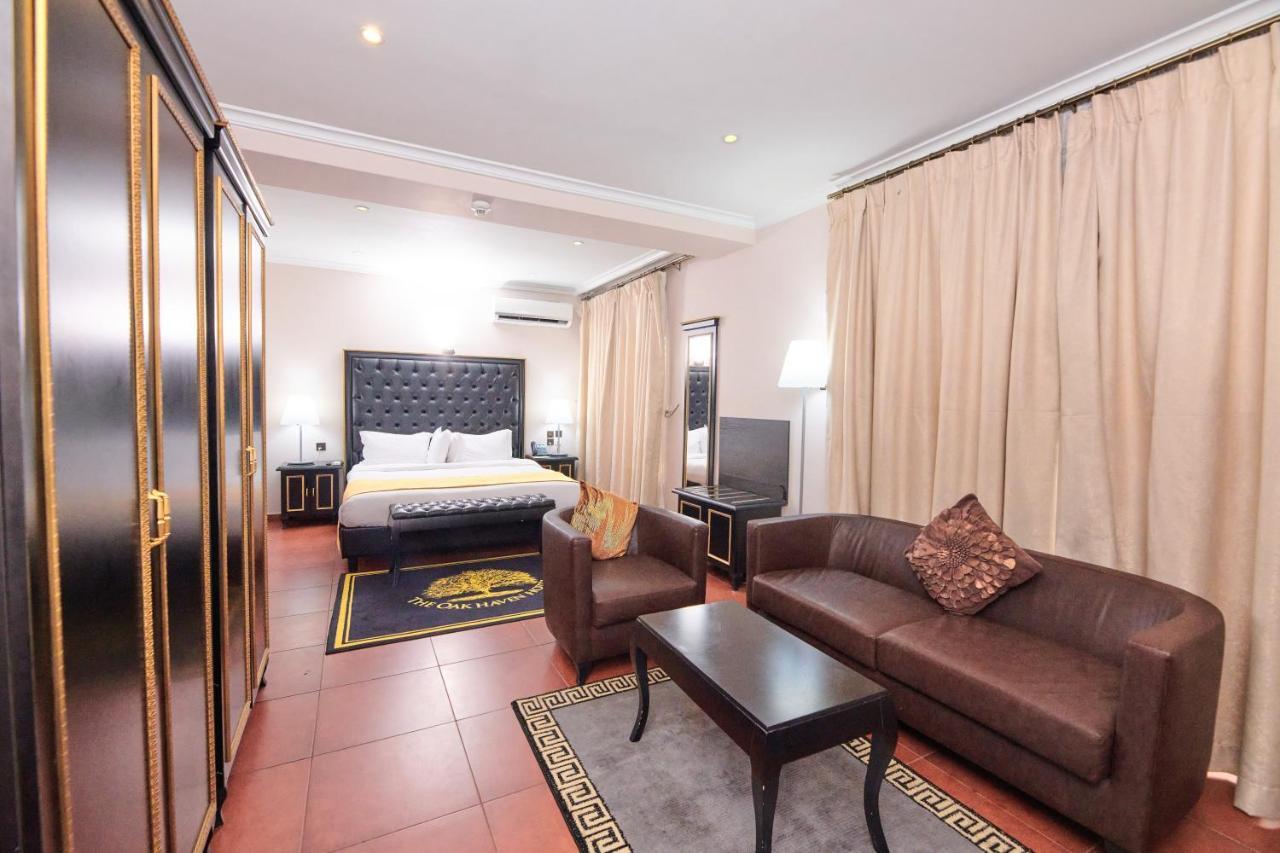 Oak Haven Hotel & Suites Port Harcourt Esterno foto