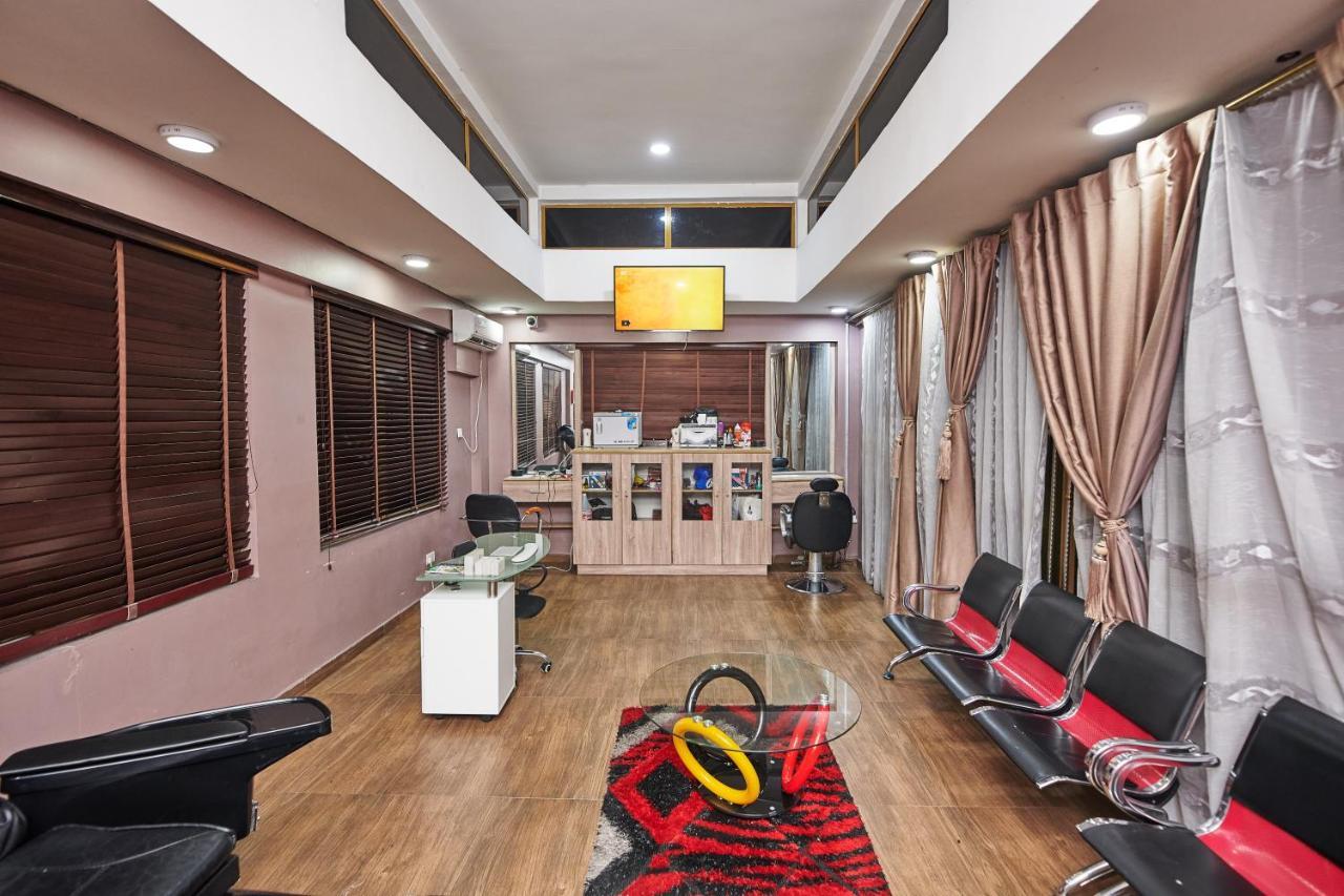 Oak Haven Hotel & Suites Port Harcourt Esterno foto